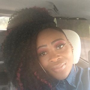 Meet your Posher, Katina